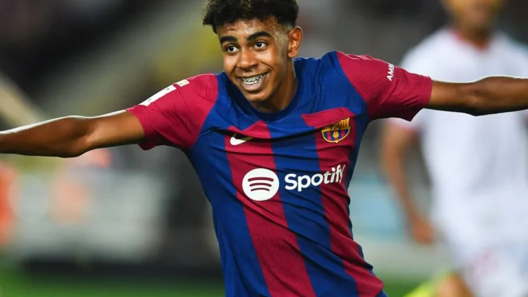 Lamine Yamal ovationné au Santiago-Bernabéu